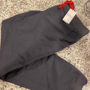 Brand new figs medium petite charcoal jogger.